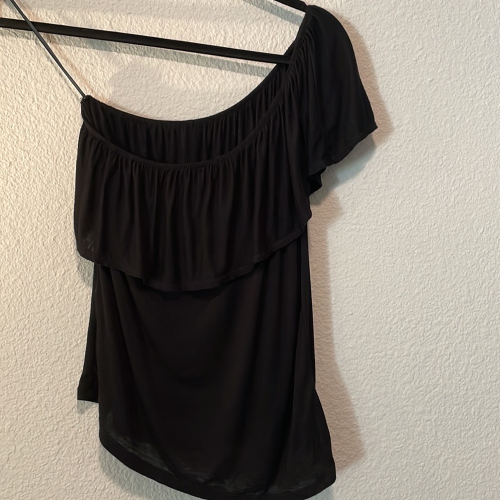 Ruffled One-Shoulder Top MP - Picture 2 of 5